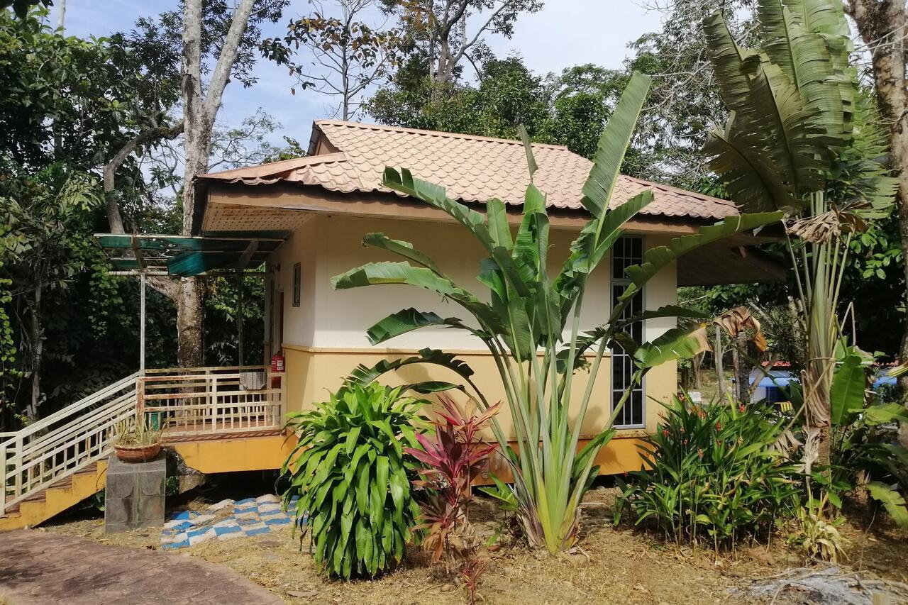 Oyo 89954 D'Yan Chalet Exterior foto